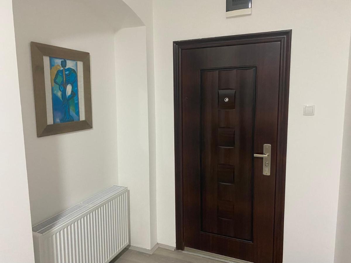 Lotus House Apartment Зренянин Екстериор снимка