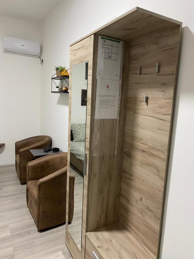 Lotus House Apartment Зренянин Екстериор снимка