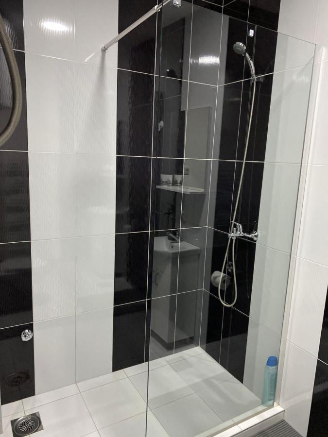 Lotus House Apartment Зренянин Екстериор снимка