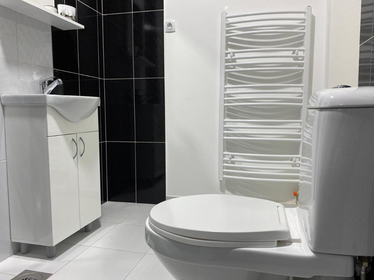 Lotus House Apartment Зренянин Екстериор снимка